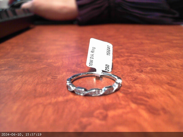 10 Karat White Gold Diamond Ring 0.100 Carat