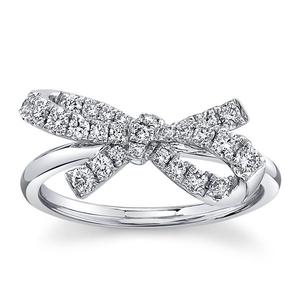 Exquisite Bow Presence Ring in 18 Karat White Gold with Natural Diamond 0.43 CT
