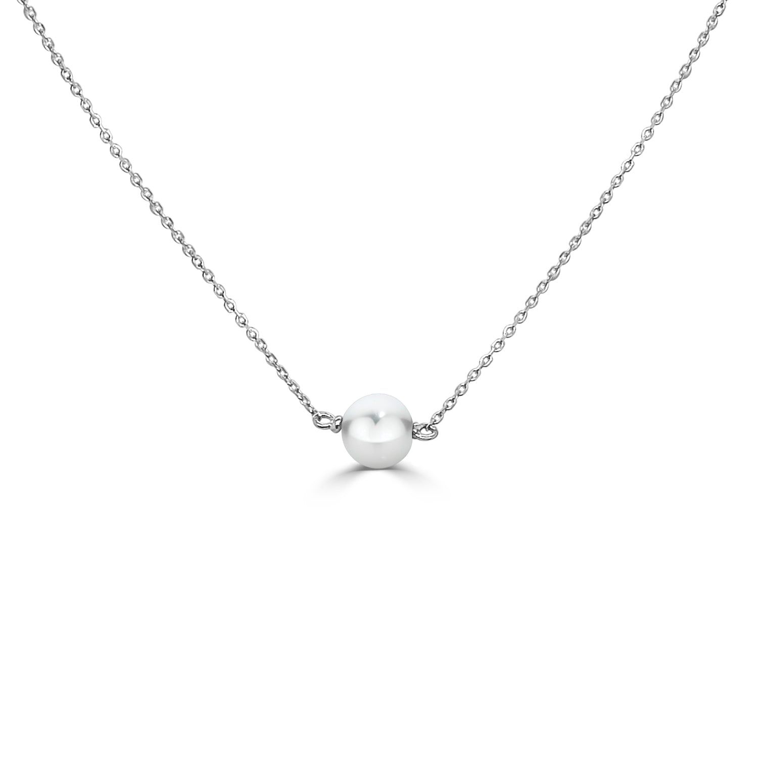 Classic Elegance: 14 Karat Yellow Gold Pearl Necklace