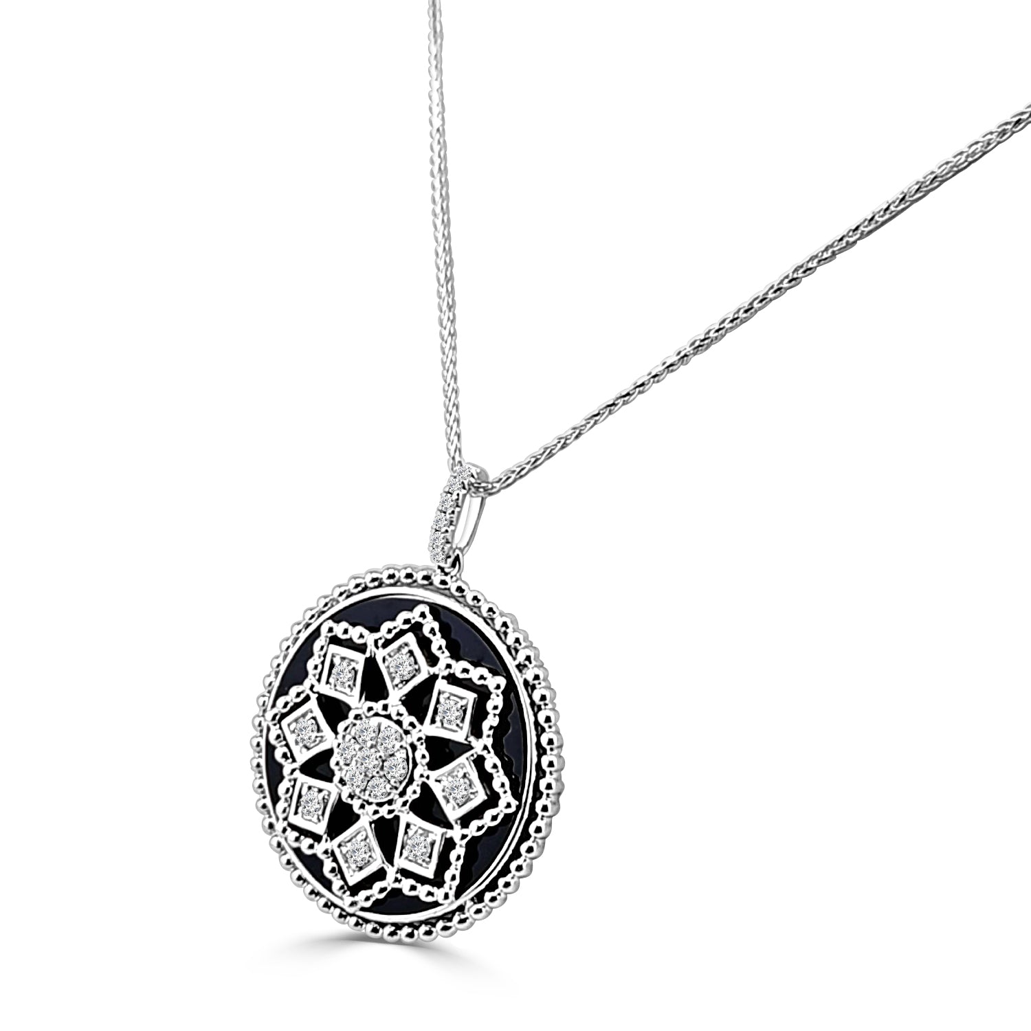 Stunning Onyx Pendant Necklace in 14 Karat Yellow Gold