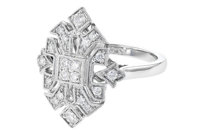 Vintage 14 Karat White Gold Ring with Natural Diamond - Round Shape, 0.40 Carat