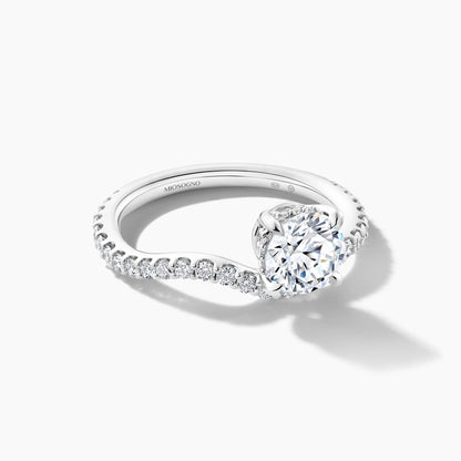 Platinum Off-Center Round Brilliant Cut Engagement Mounting with SMP Wave Shank