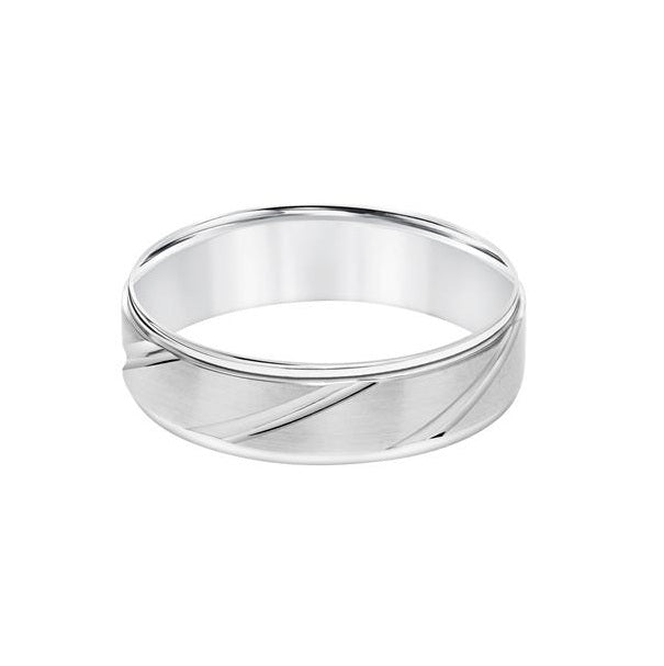 14 Karat White Gold Elegant Wedding Band