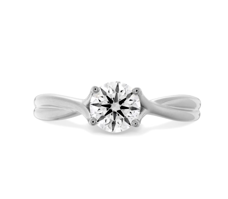 Simply Twist: 18 Karat White Gold Engagement Ring with Natural Diamond