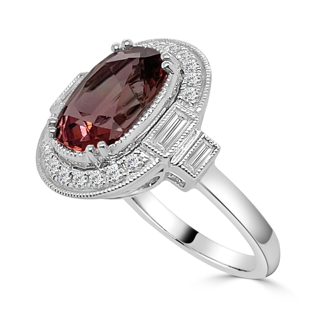 Exquisite Tourmaline 18 Karat Two-Tone Cocktail Ring - Unique Shape, 3.19 Carat