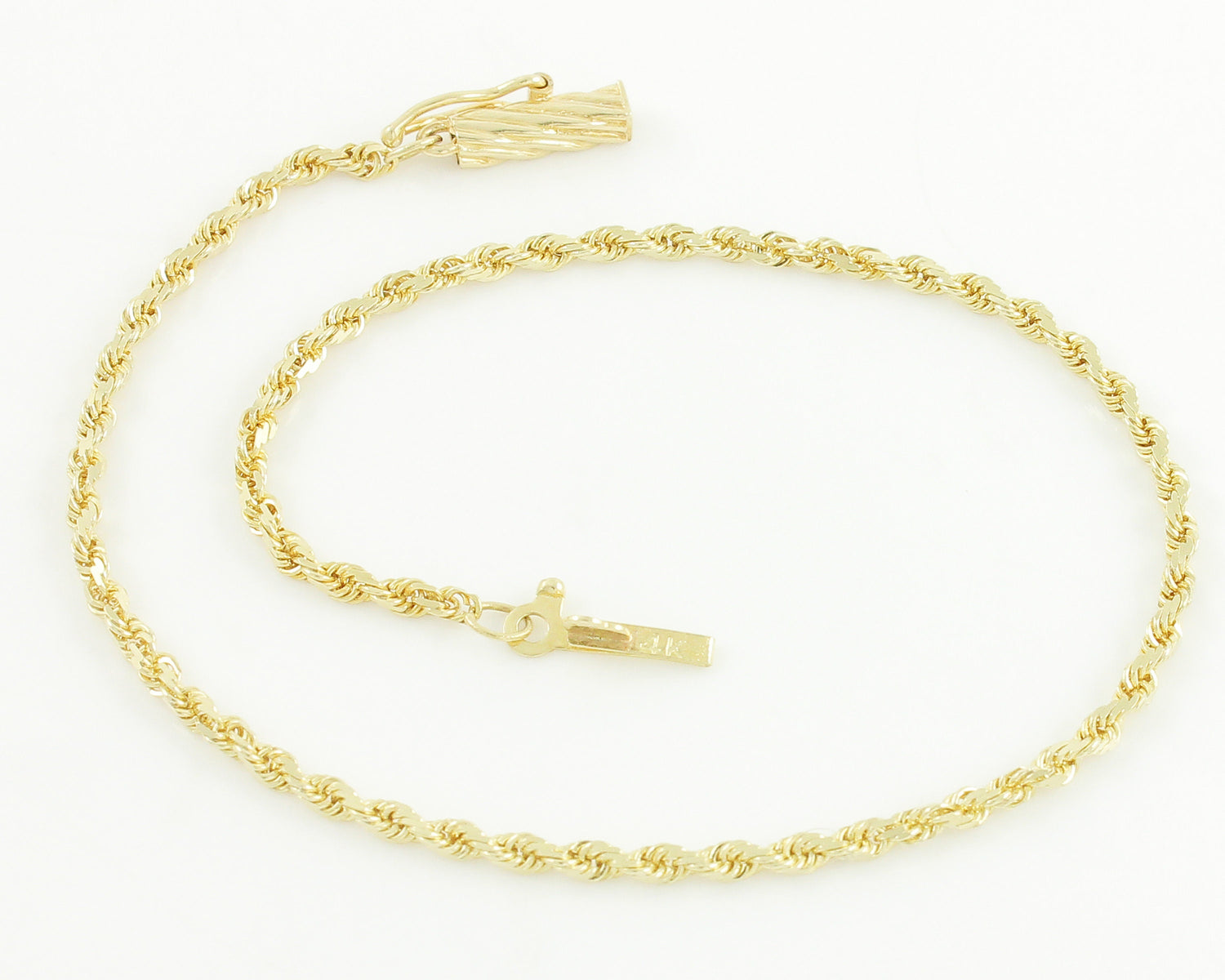 Vintage Charm: Estate Solid Diamond Cut 14K Yellow Gold Bracelet