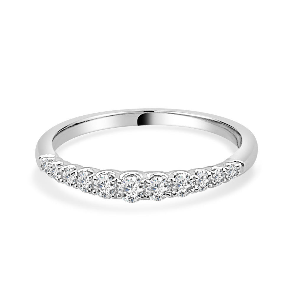 10K White Gold Graduated Diamond Wedding Band with 0.33 ct Natural Round Diamonds