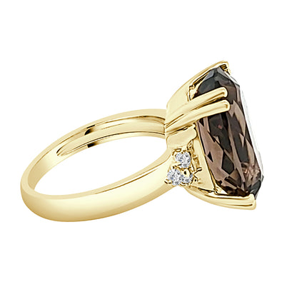 14 Karat Yellow Gold Oval Smokey Topaz Ring - 12.00 Carat