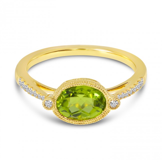 14 Karat Yellow Gold Sideways Oval Ring with Peridot (1.53 ct)
