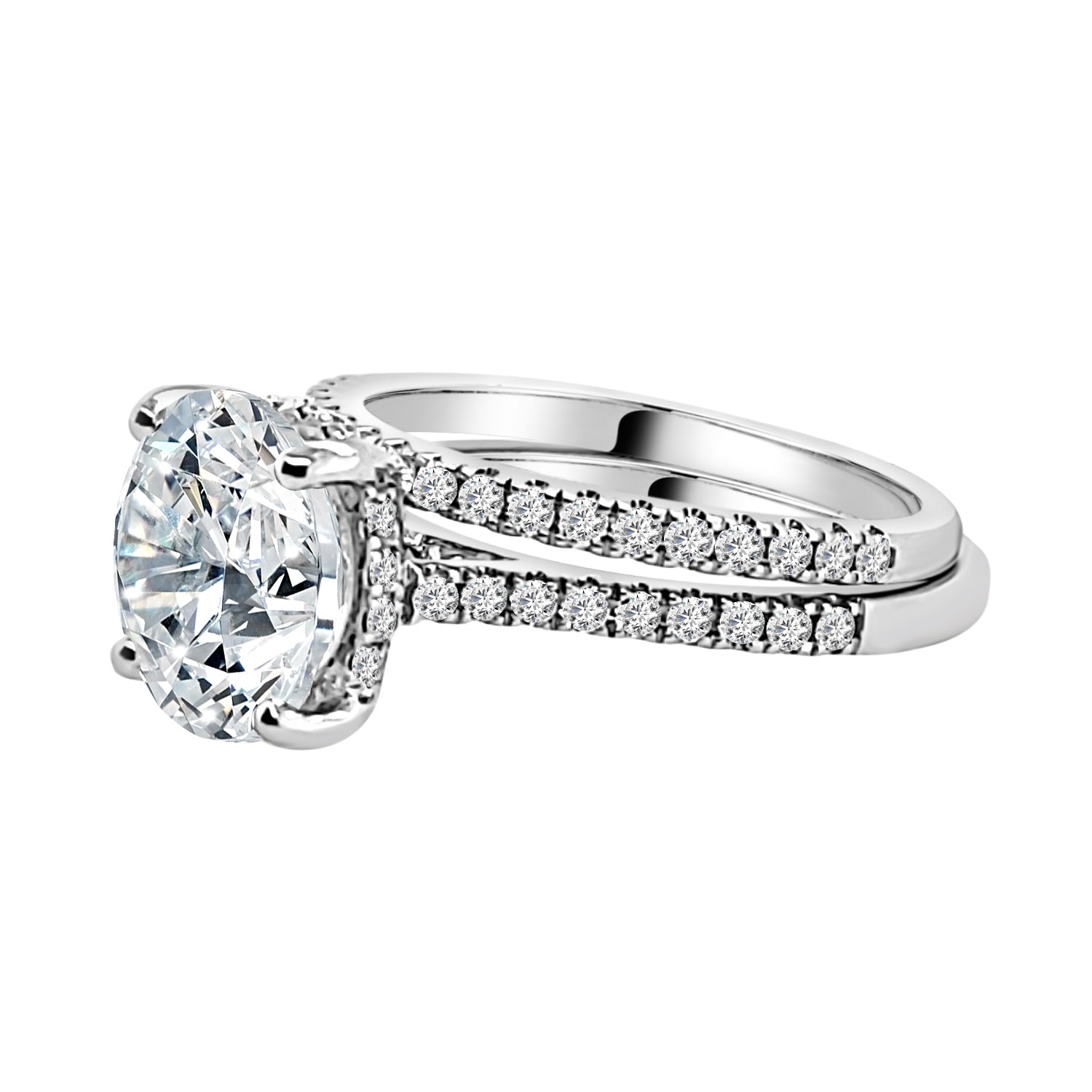 Elegant Wedding Set in 14 Karat White Gold with 4.01 Carat Lab Diamond in Round Shape