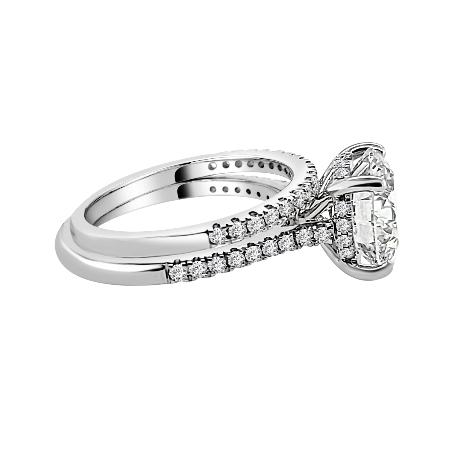 Elegant Wedding Set in 14 Karat White Gold with 4.01 Carat Lab Diamond in Round Shape