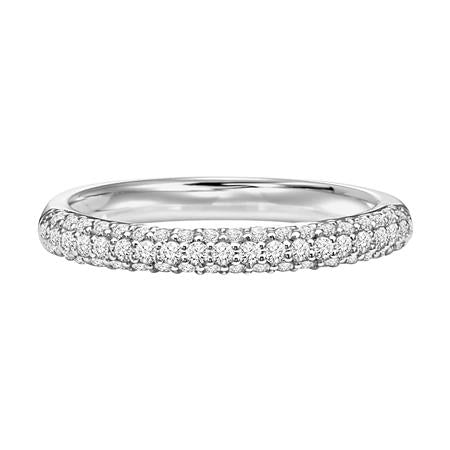 Elegant 14 Karat White Gold Wedding Band with Sparkling Natural Diamonds