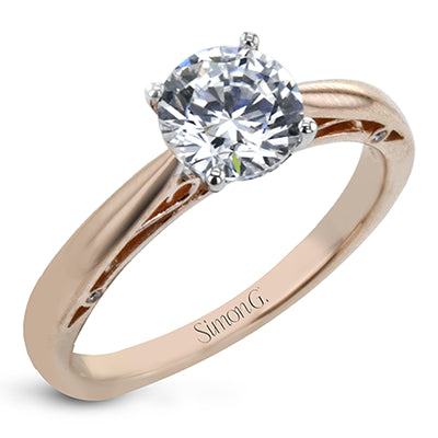 Sparkling Love: 18 Karat Yellow Gold Round Shape Engagement Mounting with Cubic Zirconia