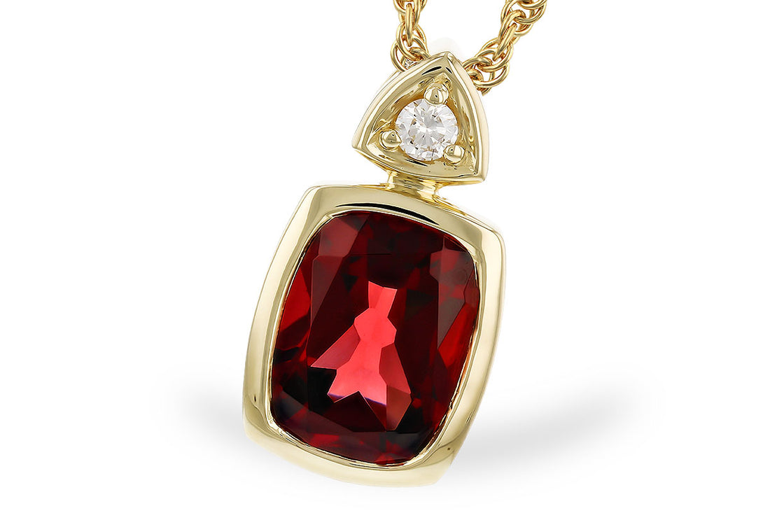 14 Karat Yellow Gold Garnet Cushion Pendant Necklace - 1.52 Carats