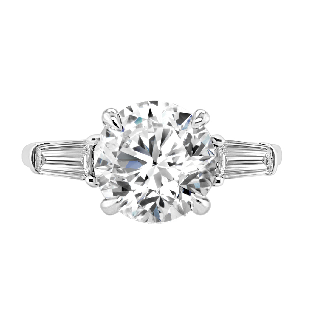 Classic Round Lab Diamond Engagement Ring in 14 Karat White Gold with Tapered Sides