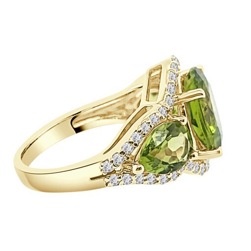 Rnd Ctr With Pear Sides 4.40 Carat Round Ring