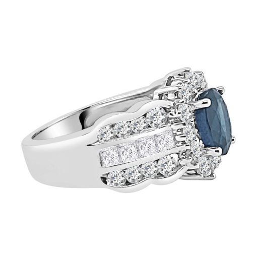 Dia Halo And Shank Ladies 1.50 Carat Oval Ring